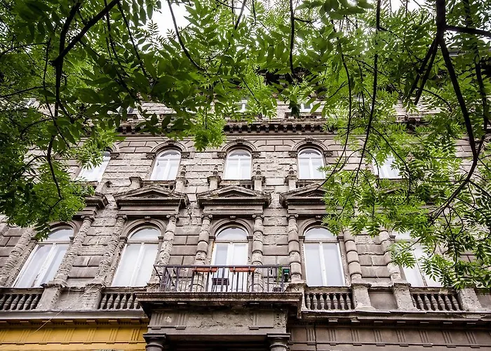 Sara\'S Apartment